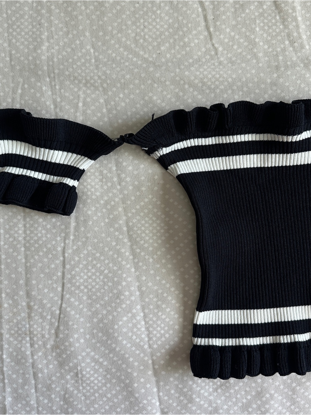 SEEK THE LABEL Ruffle Off Shoulder Ribbed Crop Knit Top - Picture 3 of 10